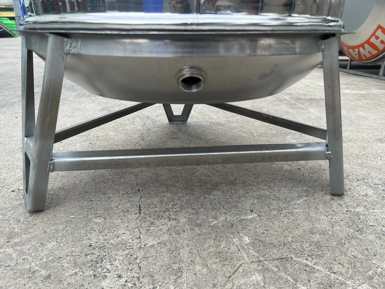 So sánh H300N ngang và H310D đứng theo vị trí lắp So sánh bồn inox 300L ngang và 310L đứng